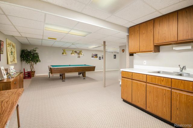 43053 W Kirkwood Drive 30, Clinton Charter Township, MI 48038