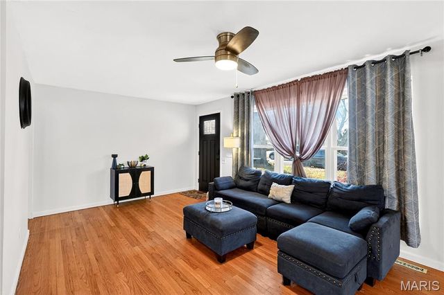 6 Lancelot Drive, Belleville, IL 62226