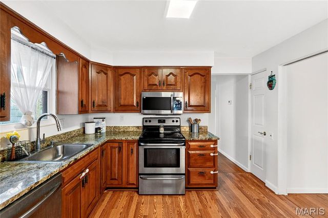 6 Lancelot Drive, Belleville, IL 62226