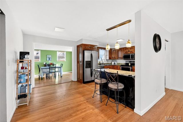 6 Lancelot Drive, Belleville, IL 62226