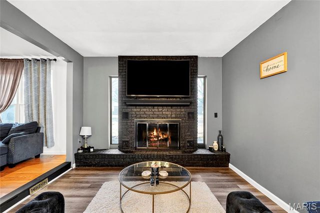 6 Lancelot Drive, Belleville, IL 62226