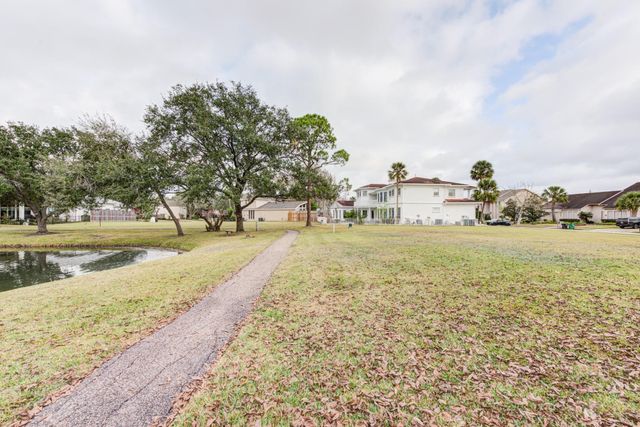 0 E Circle Drive, Houston, TX 77071