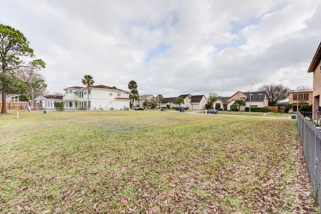 0 E Circle Drive, Houston, TX 77071