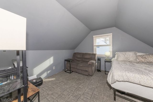 22 Ridgeview Dr, Woodland Park, NJ 07424