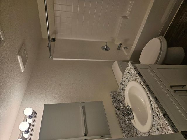 1241 E Cinnabar Avenue 102A, Phoenix, AZ 85020