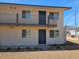1241 E Cinnabar Avenue 102A, Phoenix, AZ 85020