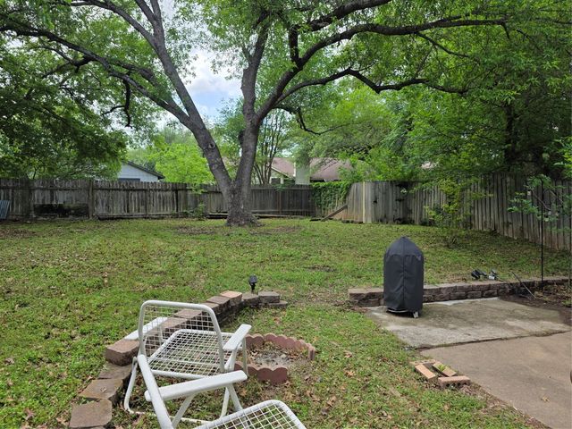 8818 Clearbrook TRL, Austin, TX 78729