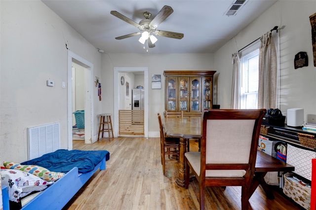 121 E 32nd Street, Houston, TX 77018