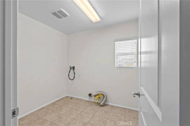 6974 Stanza Court, Fontana, CA 92336