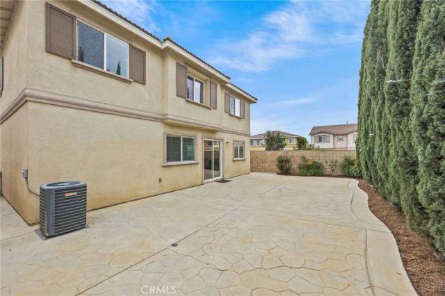 6974 Stanza Court, Fontana, CA 92336