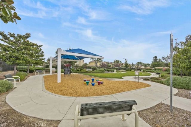 6974 Stanza Court, Fontana, CA 92336