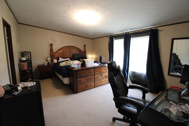 21 James Street, Williamstown, KY 41097