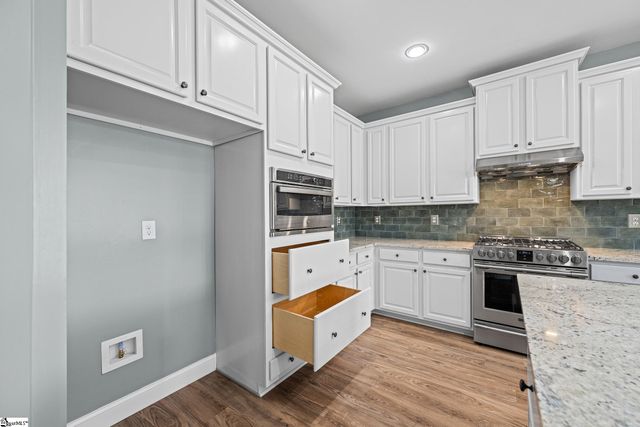 214 E Longfield Lane, Woodruff, SC 29388