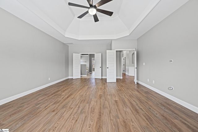 214 E Longfield Lane, Woodruff, SC 29388