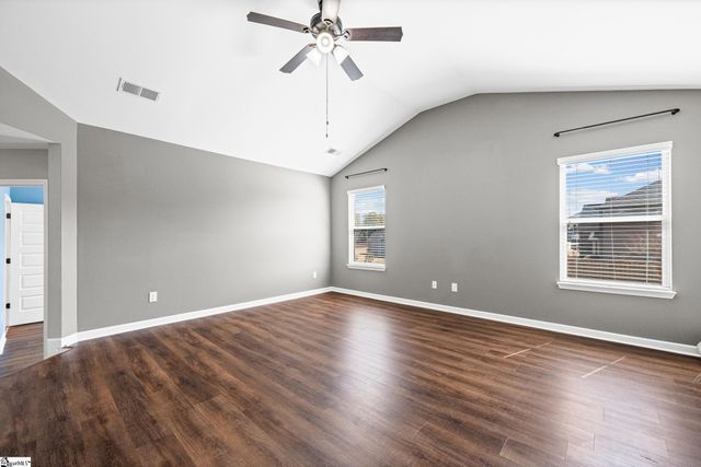 214 E Longfield Lane, Woodruff, SC 29388