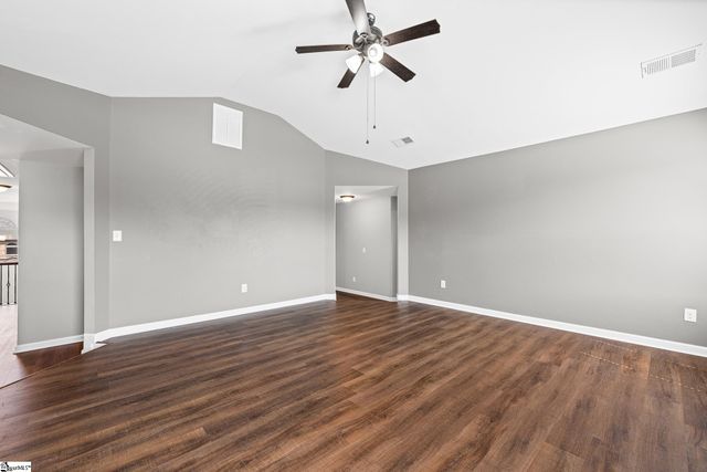 214 E Longfield Lane, Woodruff, SC 29388