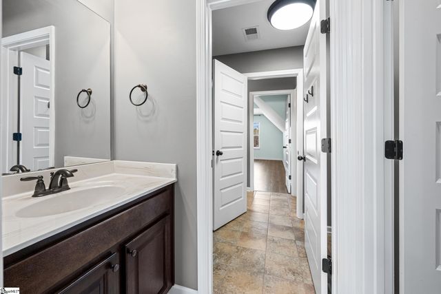 214 E Longfield Lane, Woodruff, SC 29388