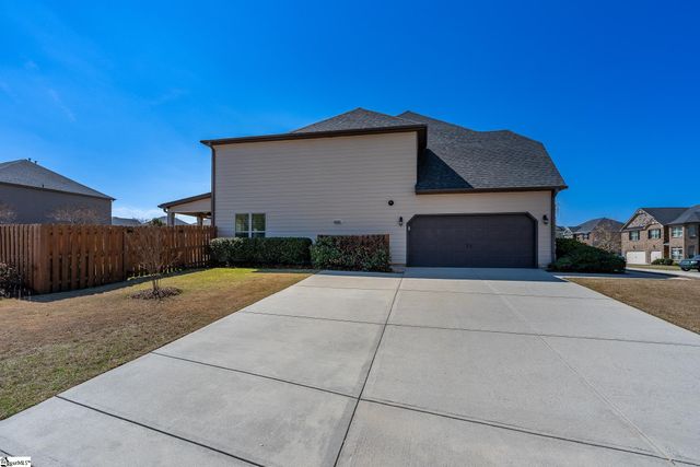 214 E Longfield Lane, Woodruff, SC 29388