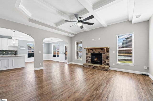 214 E Longfield Lane, Woodruff, SC 29388