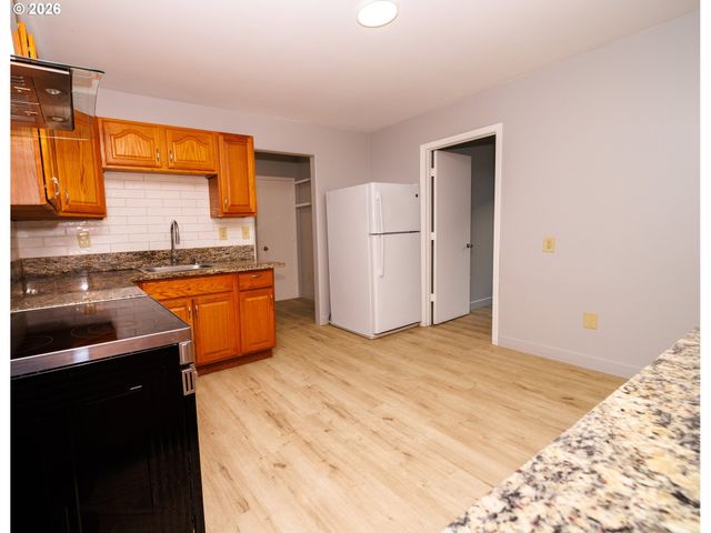 3020 Se 90TH Pl, Portland, OR 97266