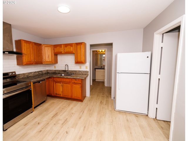 3020 Se 90TH Pl, Portland, OR 97266