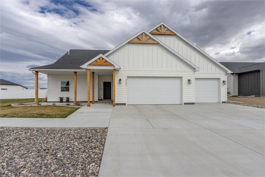 2231 River Agate Lane, Billings, MT 59106