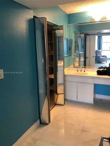 3600 Mystic Pointe Dr 815, Aventura, FL 33180