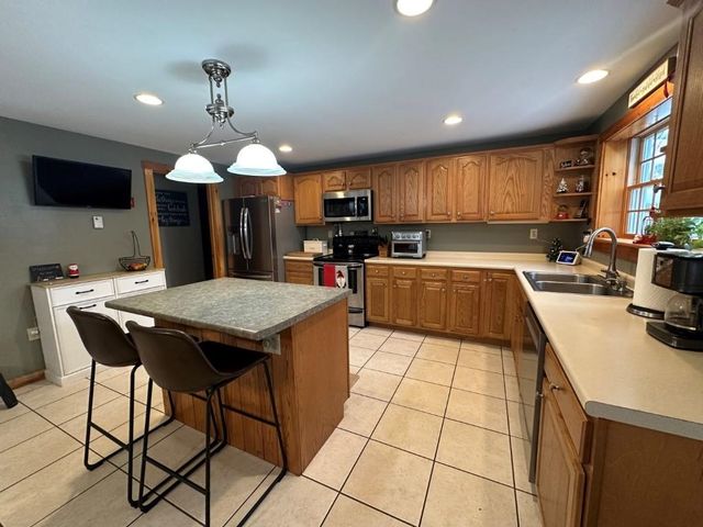 1100 Route 12A, Surry, NH 03431