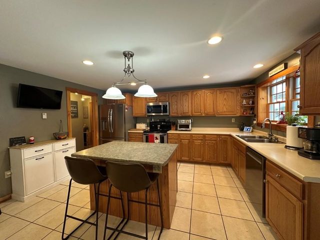 1100 Route 12A, Surry, NH 03431