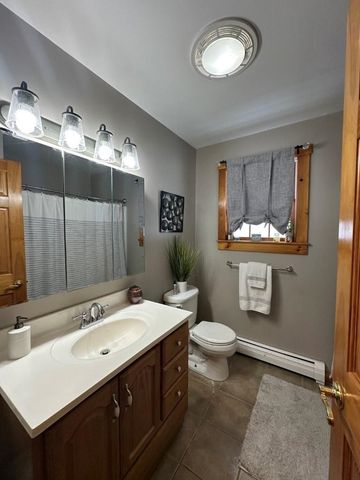 1100 Route 12A, Surry, NH 03431