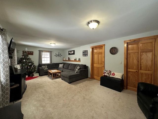 1100 Route 12A, Surry, NH 03431