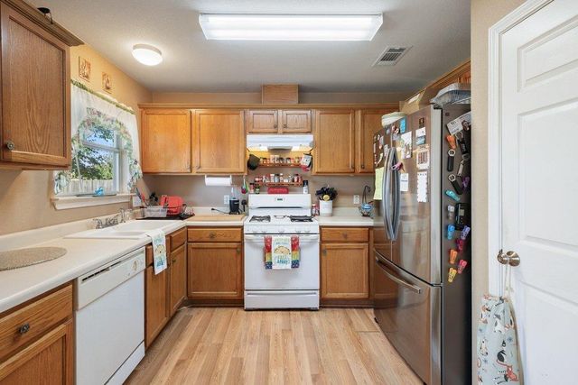 306 Lydia LN, Thrall, TX 76578