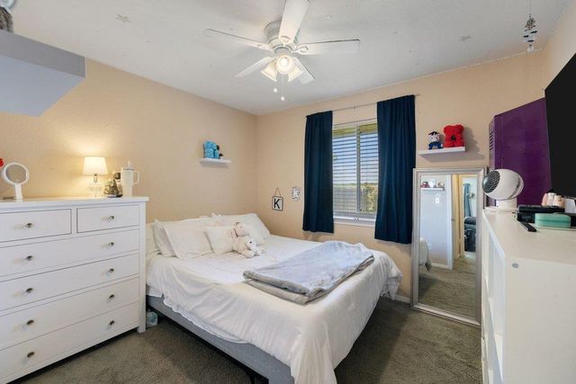 306 Lydia LN, Thrall, TX 76578