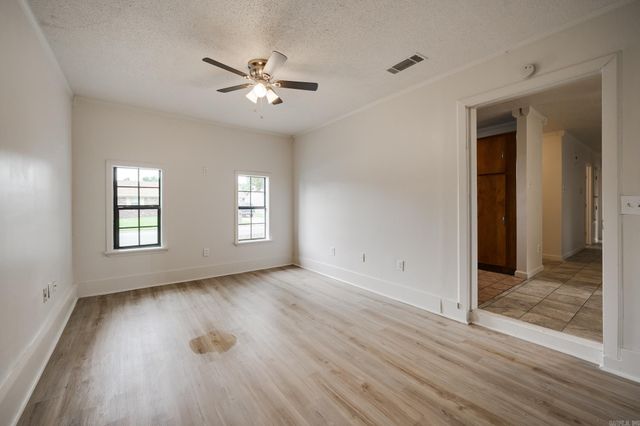 6608 Delhaven Drive, North Little Rock, AR 72117