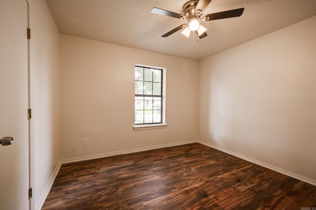 6608 Delhaven Drive, North Little Rock, AR 72117