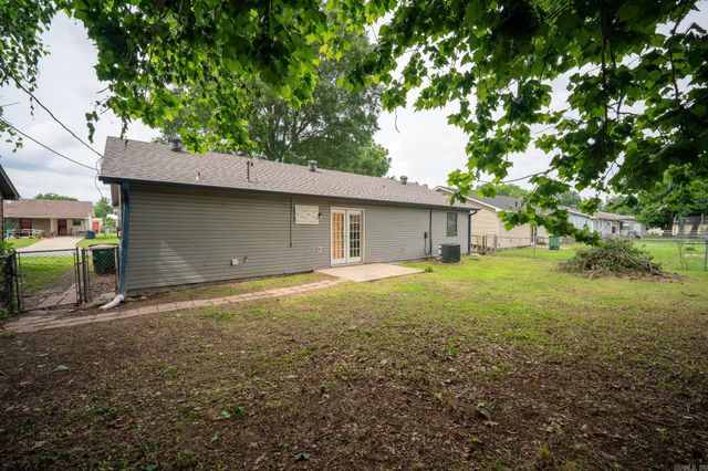 6608 Delhaven Drive, North Little Rock, AR 72117