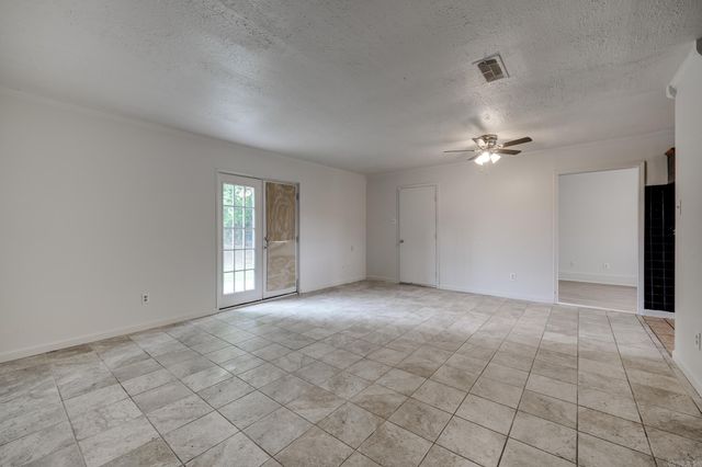 6608 Delhaven Drive, North Little Rock, AR 72117
