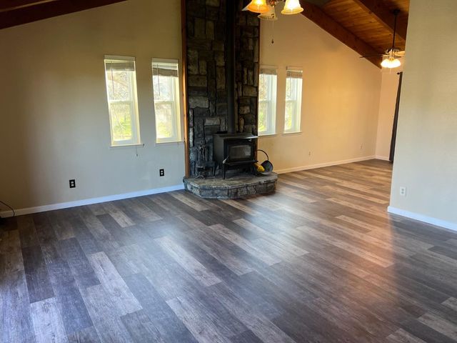 8015 Kirby St, Valley Springs, CA 95252