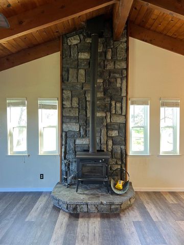 8015 Kirby St, Valley Springs, CA 95252