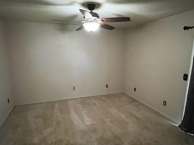 8015 Kirby St, Valley Springs, CA 95252