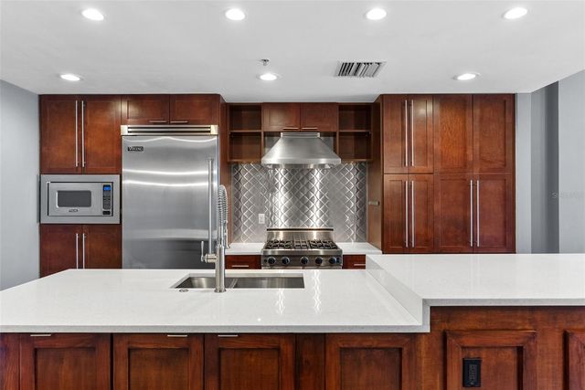 1120 E KENNEDY BOULEVARD 1221, Tampa, FL 33602