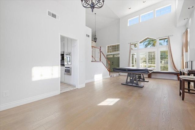 901 Clearwood Avenue, Riverside, CA 92506