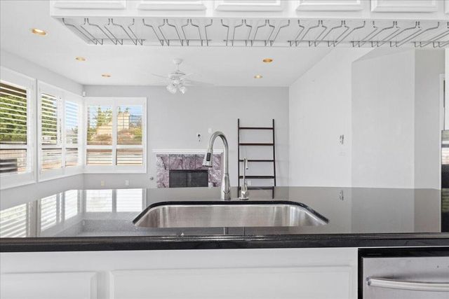 901 Clearwood Avenue, Riverside, CA 92506
