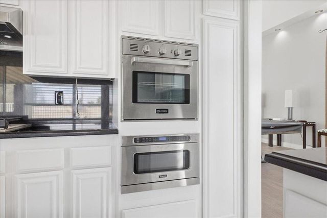 901 Clearwood Avenue, Riverside, CA 92506