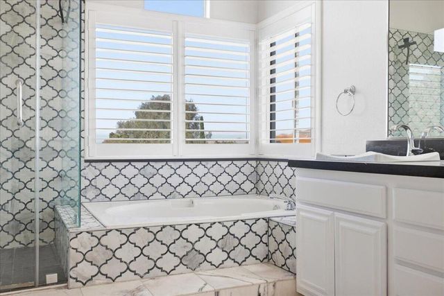 901 Clearwood Avenue, Riverside, CA 92506