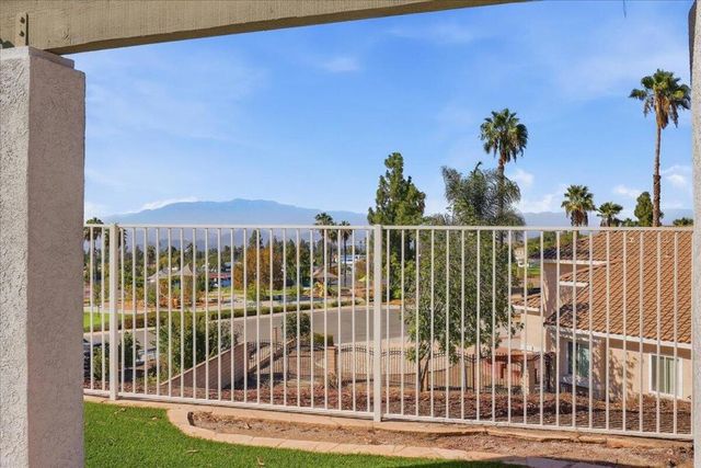901 Clearwood Avenue, Riverside, CA 92506