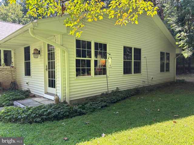 237 TIMBER RD, Mount Gretna, PA 17064