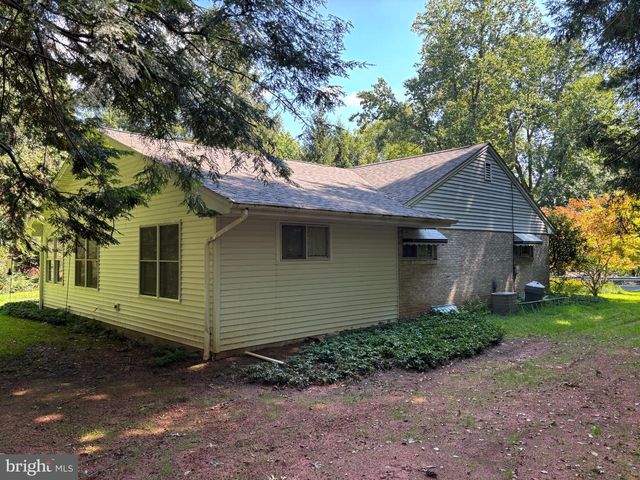 237 TIMBER RD, Mount Gretna, PA 17064