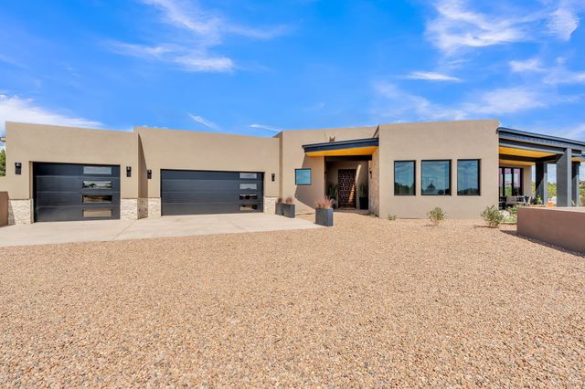 23 Windridge, Santa Fe, NM 87506