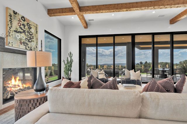 23 Windridge, Santa Fe, NM 87506